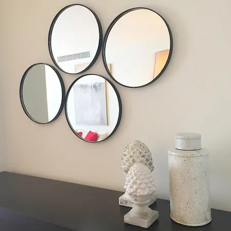 Oriente | 9, Lisbon Deluxe Apartment *